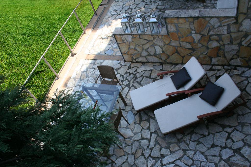 Paressa Villas Nea Fokea Exterior photo